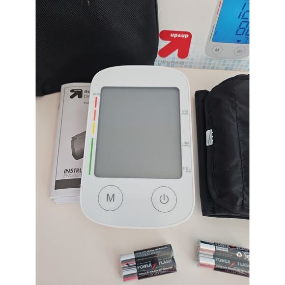 UP & UP AUTOMATIC UPPER ARM BLOOD PRESSURE MONITOR Target - Picture 2 of 5